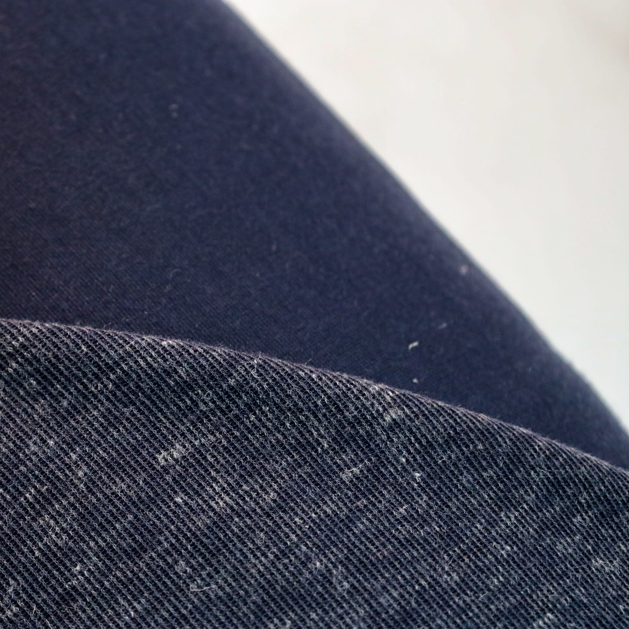 Tissu maille réversible côtelé - bleu foncé / gris